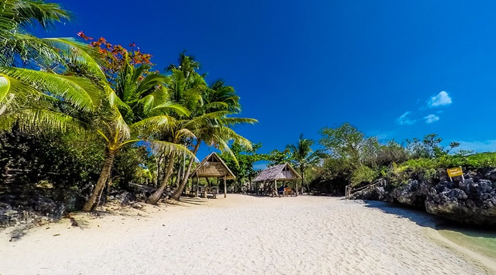 Tatlong Pulo Island (1) Tatlong Pulo Island