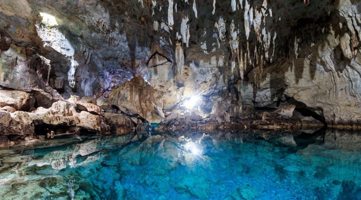 Hinagdanan Cave