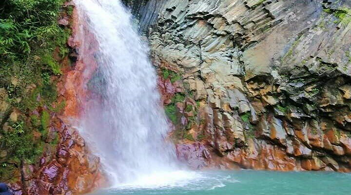 Pulangbato Falls