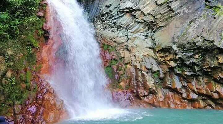 Pulangbato Falls
