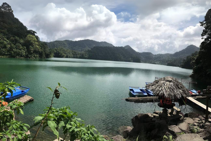Lake Balinsasayao